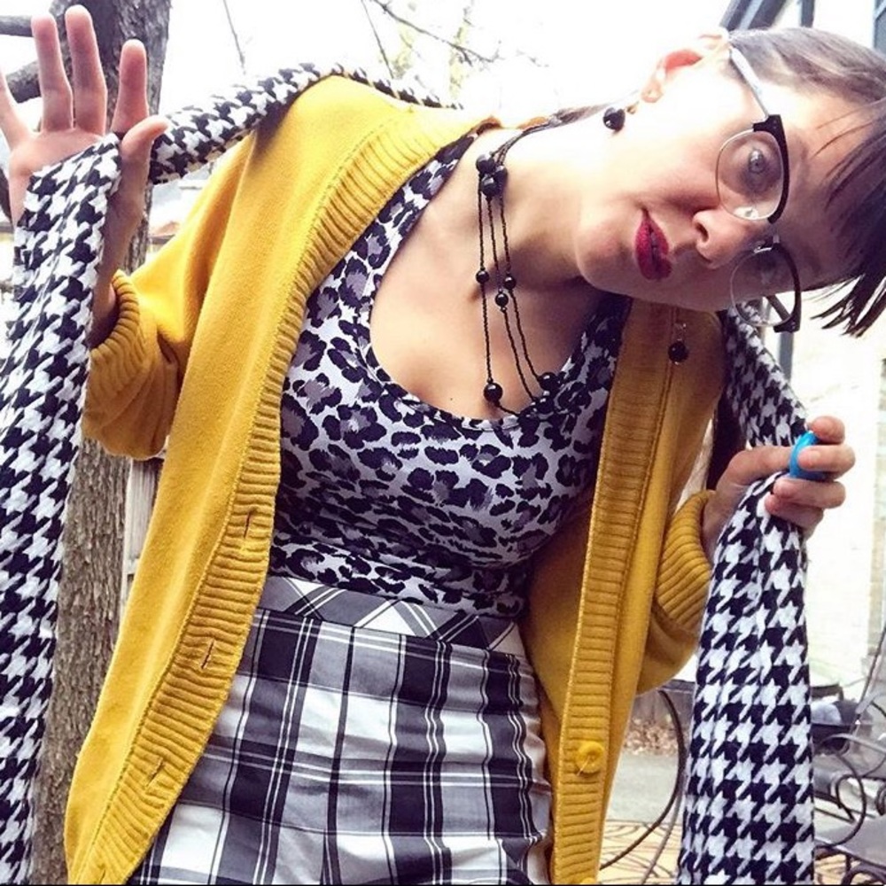 Say hi! 👋 - Picture 2 of 8